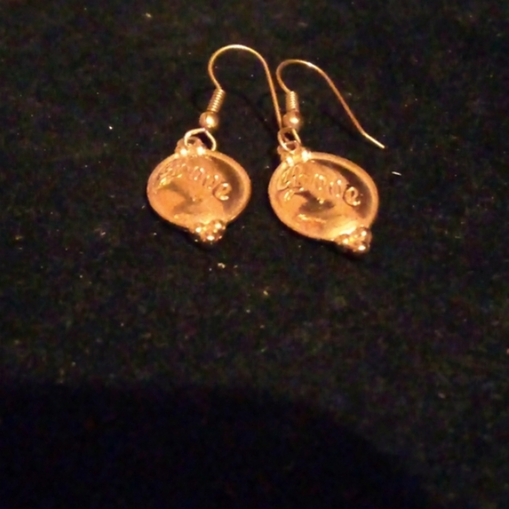 Vintage Avon gold love earrings
